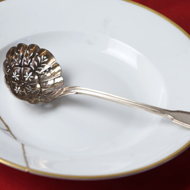 フランス 大きなシルバープレートピアス加工シフタースプーン gc-1902