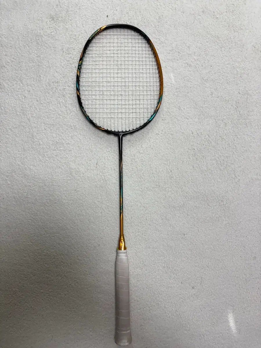 YONEX アストロクス 88 D プロ バドミントン ラケット