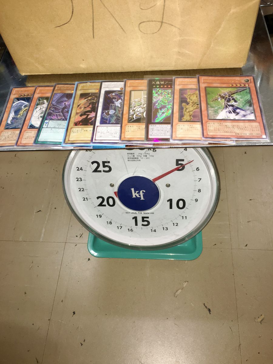 3 遊戯王 デュエルモンスターズ 大量5 kgまとめて ハネクリボーLv 10 レリーフ アルティメットなど