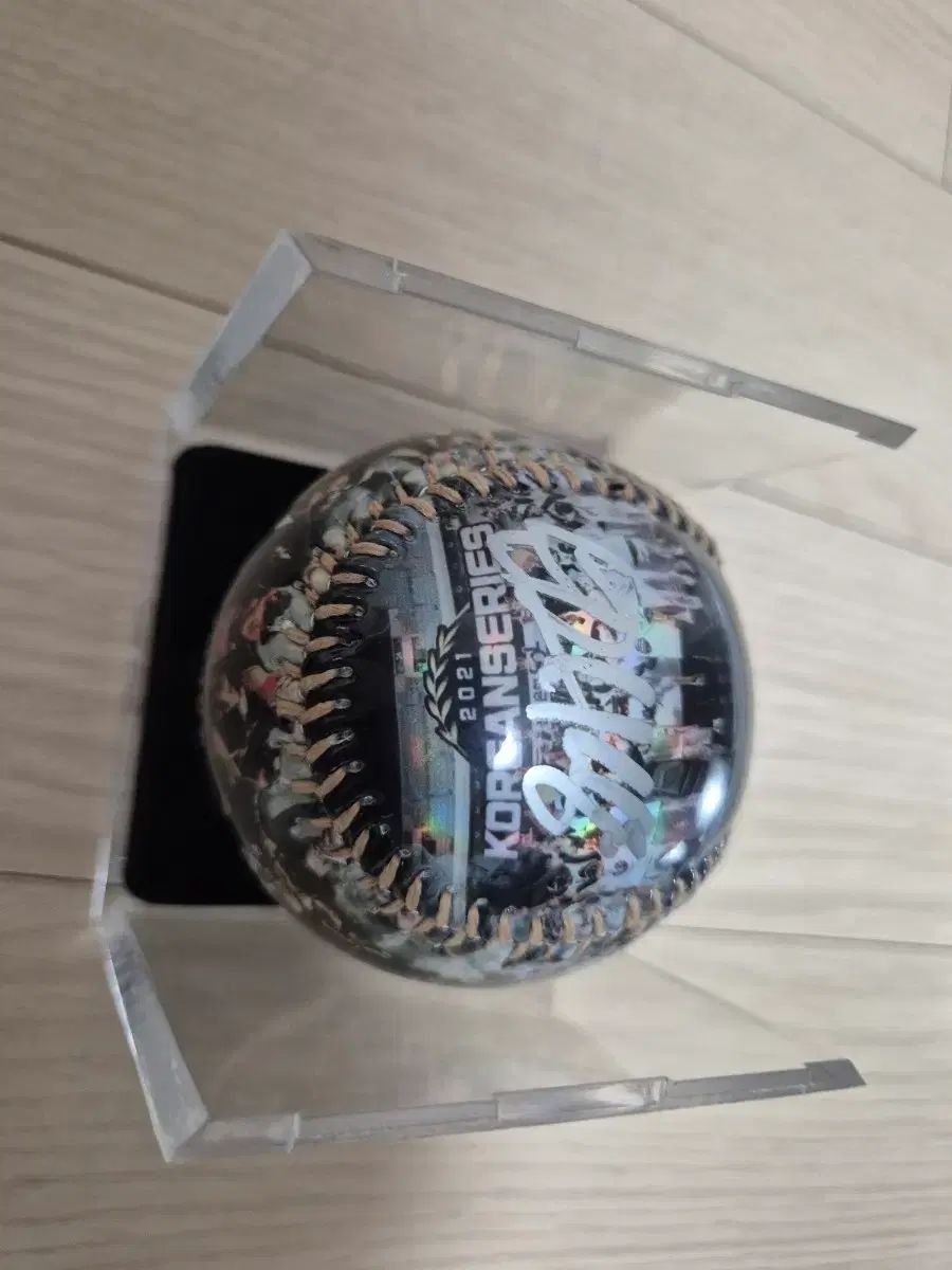 KTウィズ 2021 優勝 記念 桜木 花道 サインボール