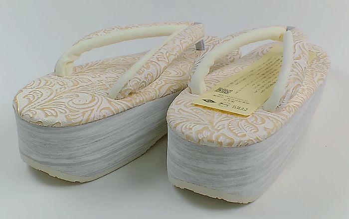 カレンブロッソ 菱屋カフェ草履