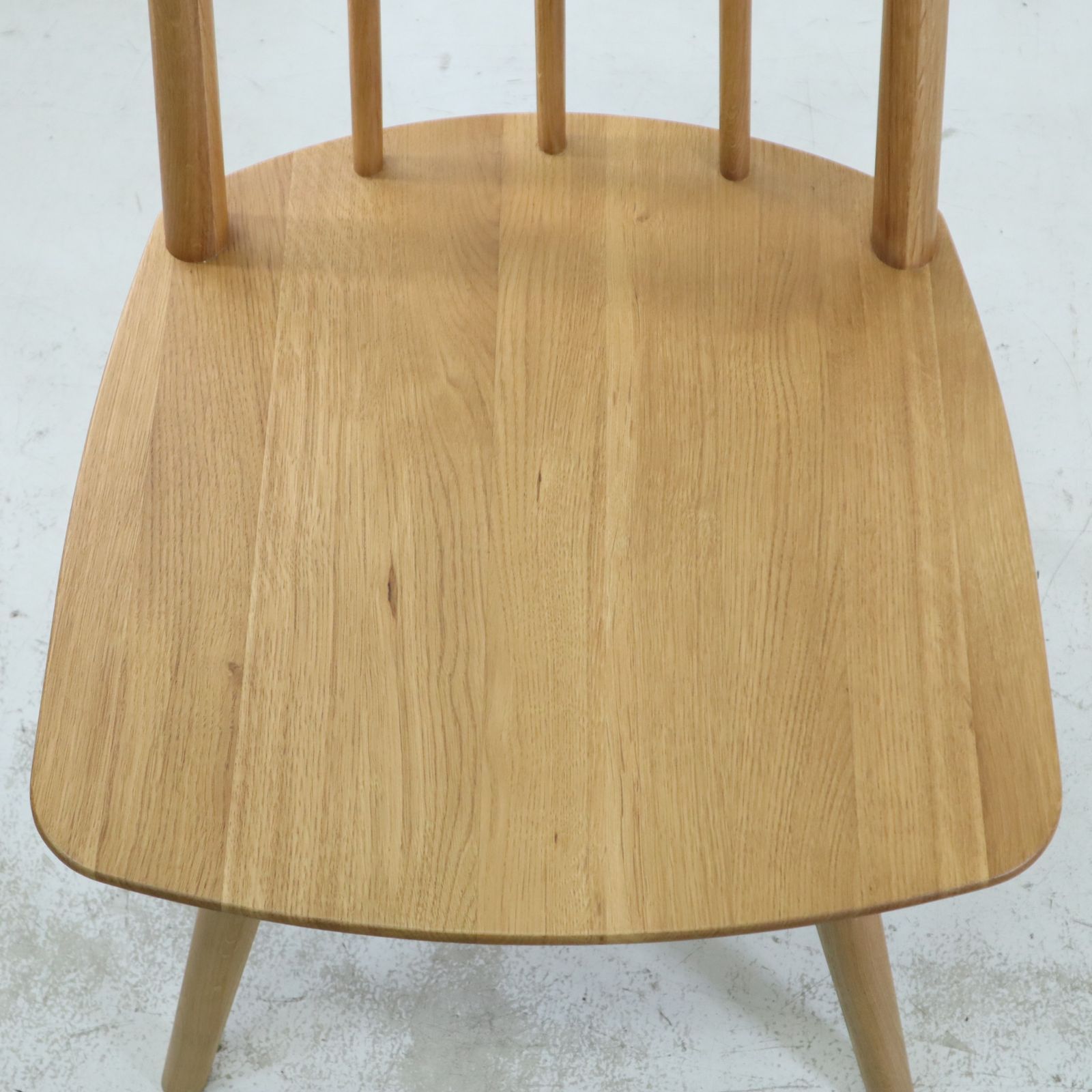 モデルルーム展示品 2024年製 unico ウニコ KINNA(キナ) 座面回転