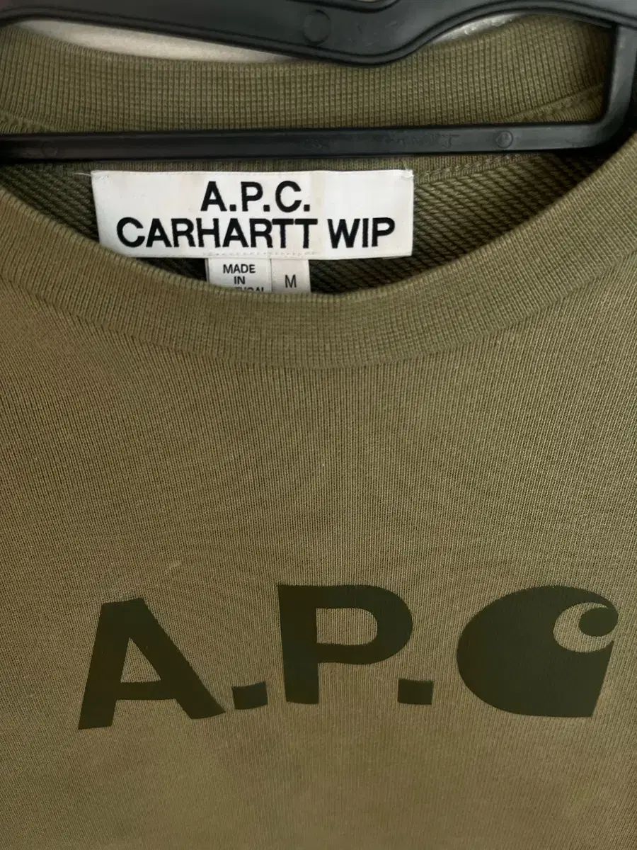 Carhartt×A.P.C.コラボ スウェット カーキ (M) - メルカリ