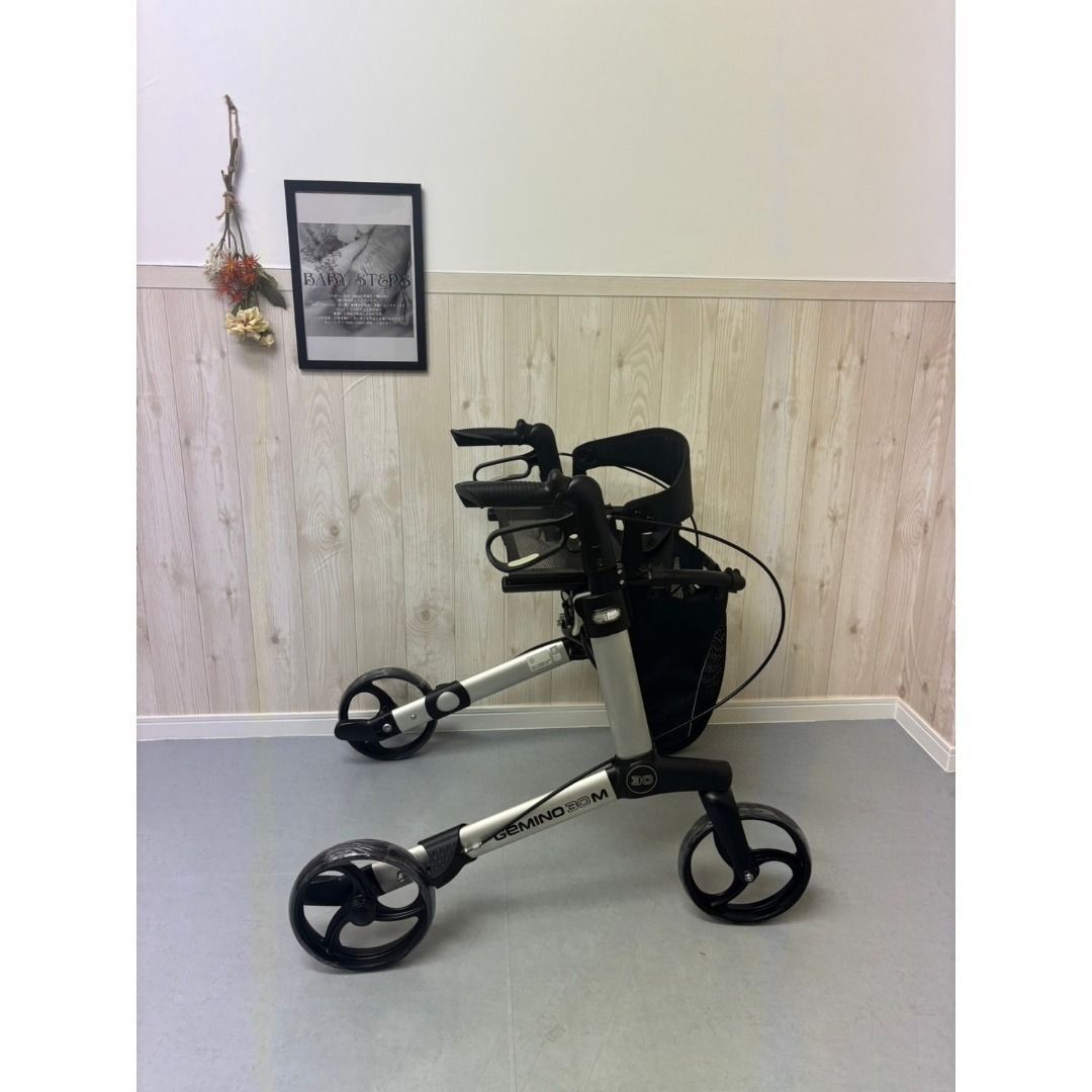 四輪歩行車 ハンディウォーク M KZ-C21003 歩行器 歩行車 歩行補助