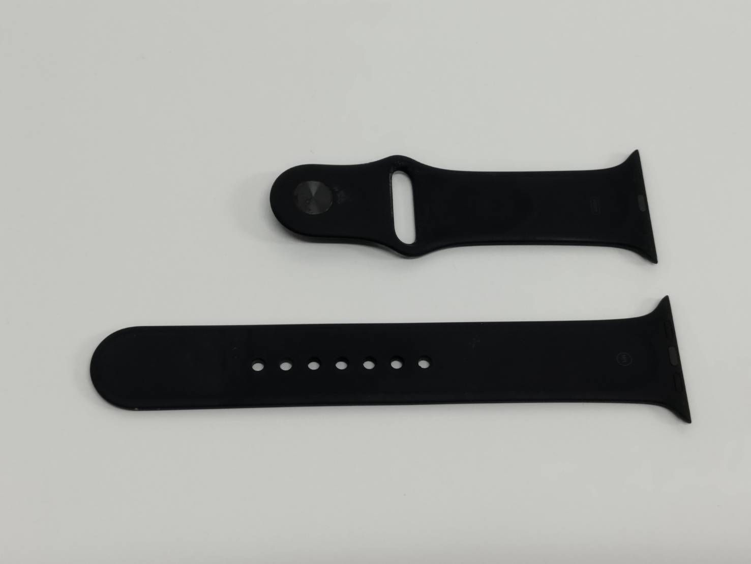 Apple Watch SE 第1世代|GPS|44 mm|A 2352|スペースグレー MYDT 2 J|A 5