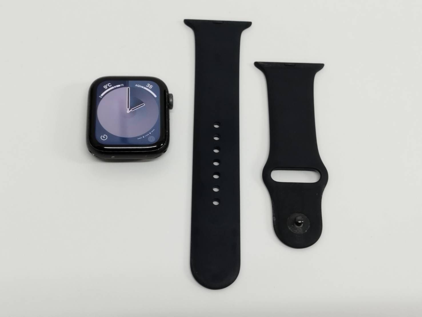 Apple Watch SE 第1世代 GPS 44 mm A 2352 スペースグレー MYDT 2 J 5