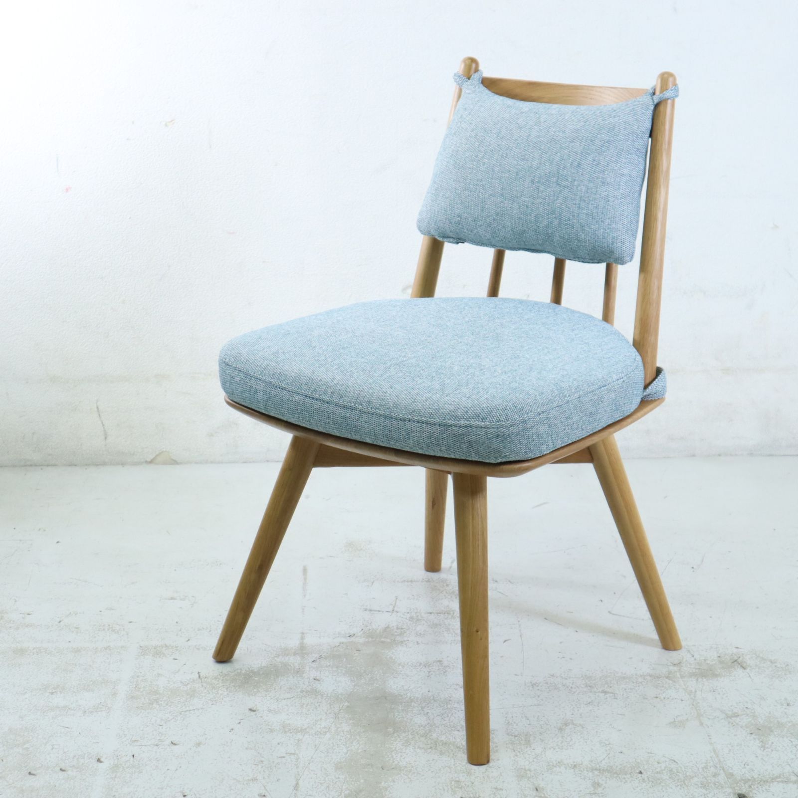 【Unico】チェア（KINNA） モデルルーム展示品 2024年製 unico ウニコ KINNA(キナ) 座面回転