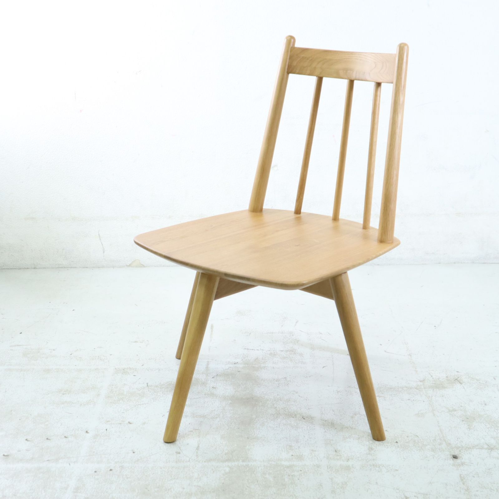 モデルルーム展示品 2024年製 unico ウニコ KINNA(キナ) 座面回転