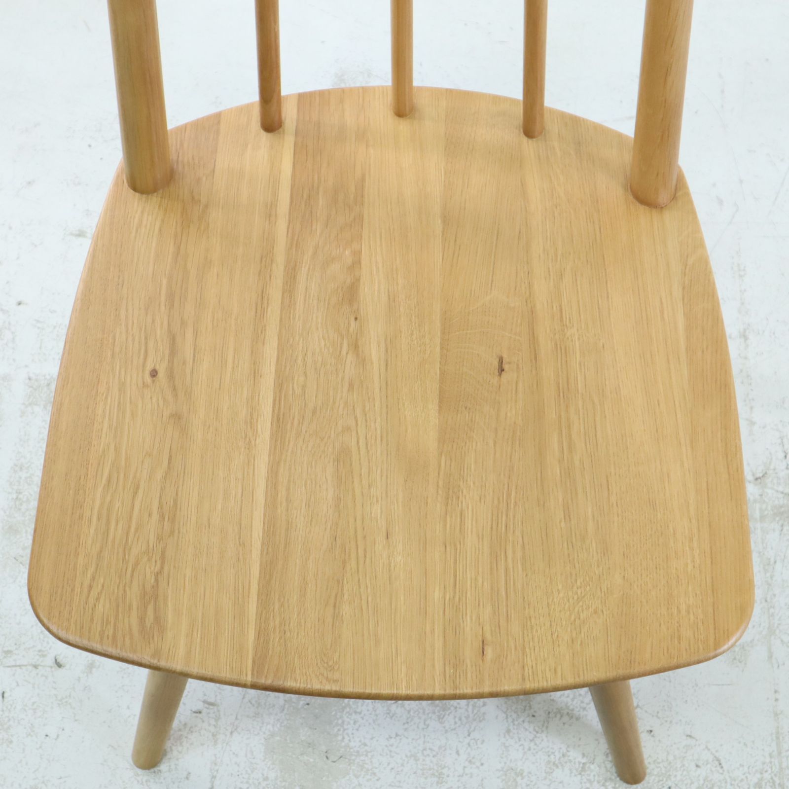 モデルルーム展示品 2024年製 unico ウニコ KINNA(キナ) 座面回転