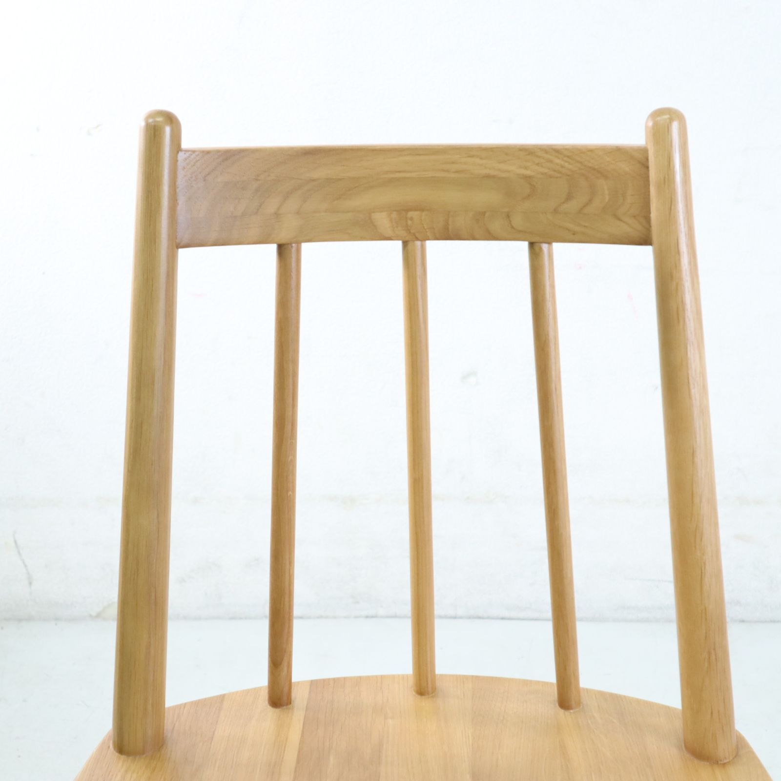 モデルルーム展示品 2024年製 unico ウニコ KINNA(キナ) 座面回転