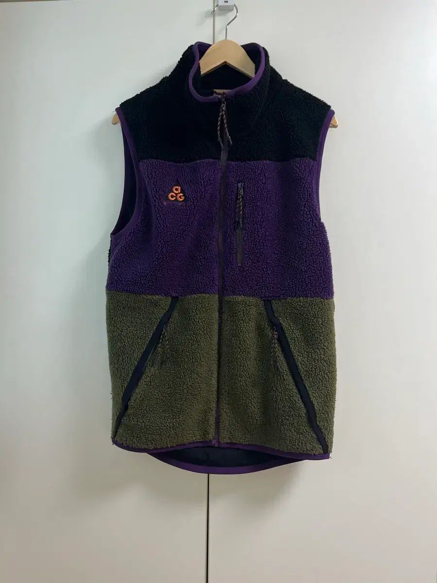 ナイキ ACG ベスト ブラック セコイア ナイト パープル