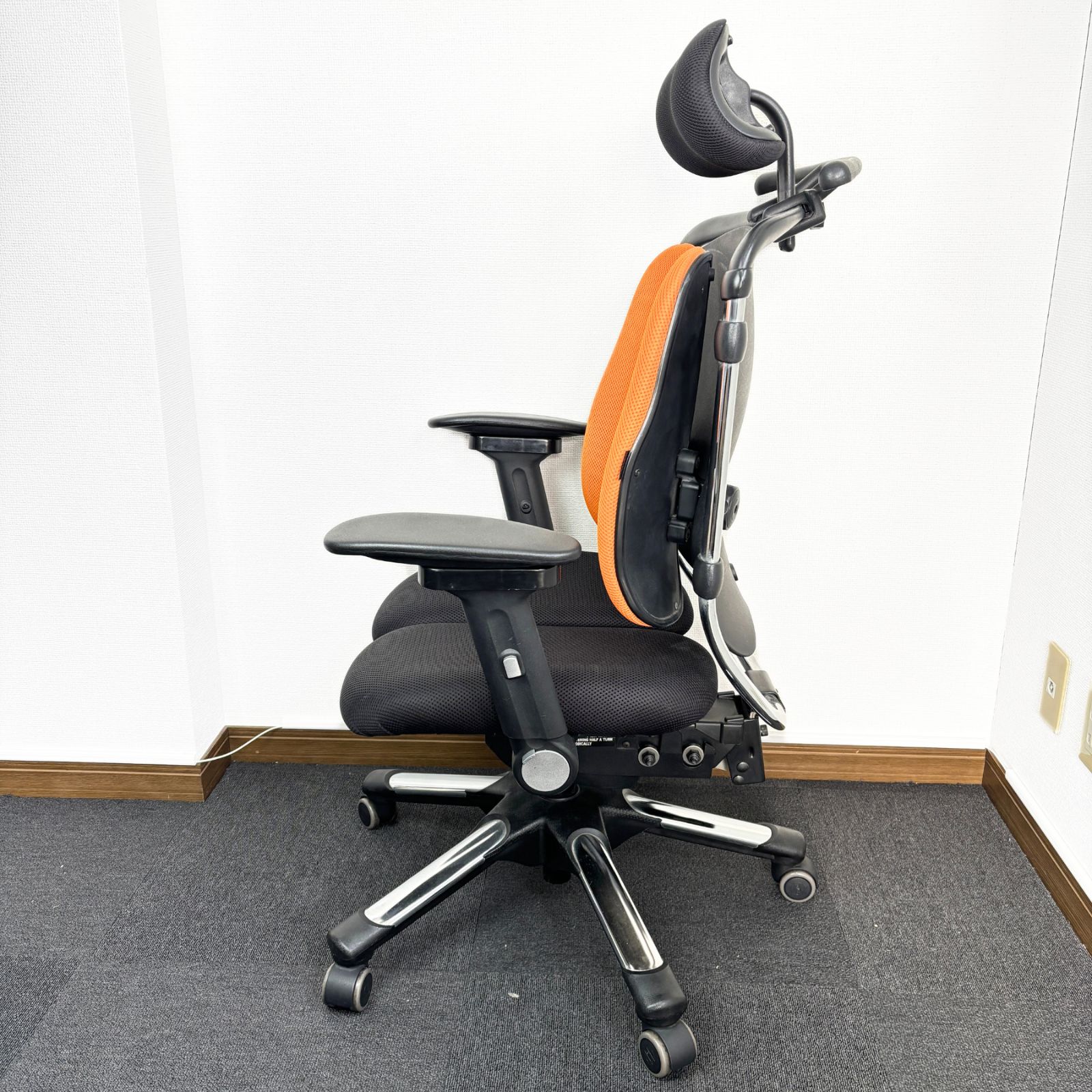CHAIRニーチェ