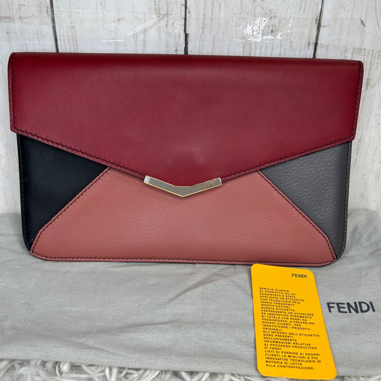 FENDI クラッチバッグ レザー ロゴ ピンク レッド セカンドバッグ 