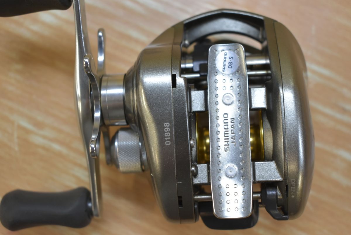 シマノ 05 メタニウム XT ベイトリール 右ハンドル NIUM XT 05メタニウムXT右 | イシグロ公式オンラインショップ