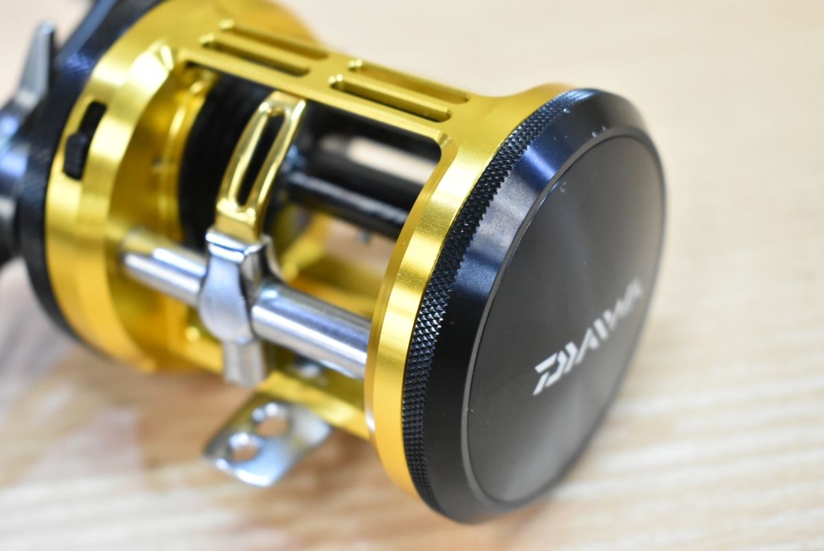 ダイワ 13 ミリオネア カゴ 300 DAIWA Millionaire ベイト リール 遠投