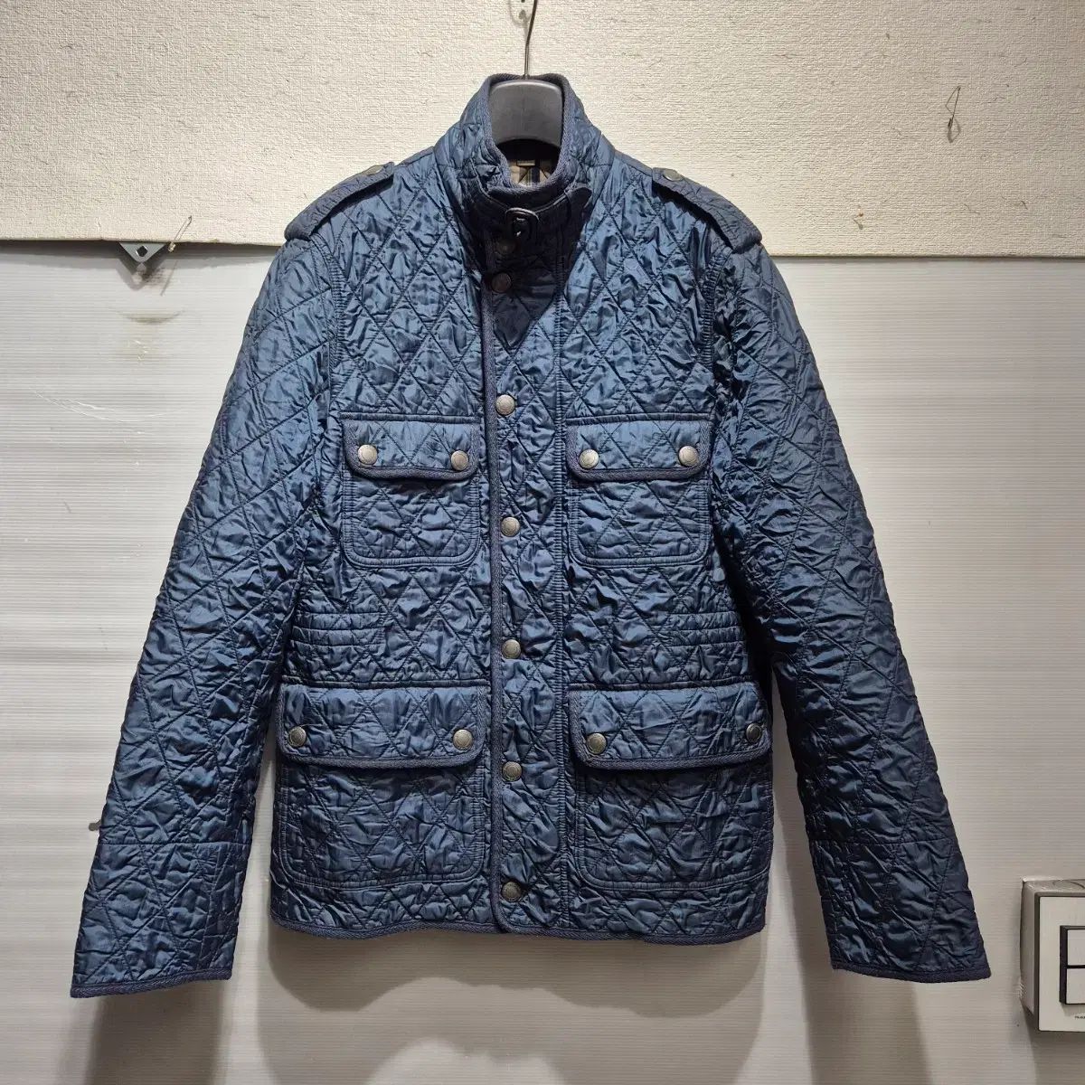 バーバリー ダイア キルティング ブルー アウター