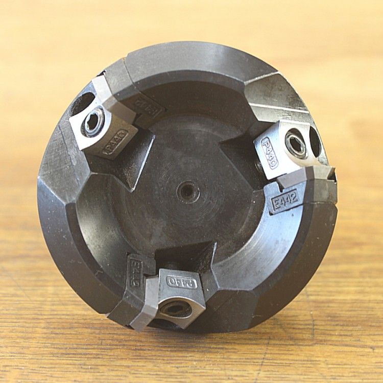 タンガロイ EGE4463R フェイスミルカッタ 平面加工用カッタ TACミル