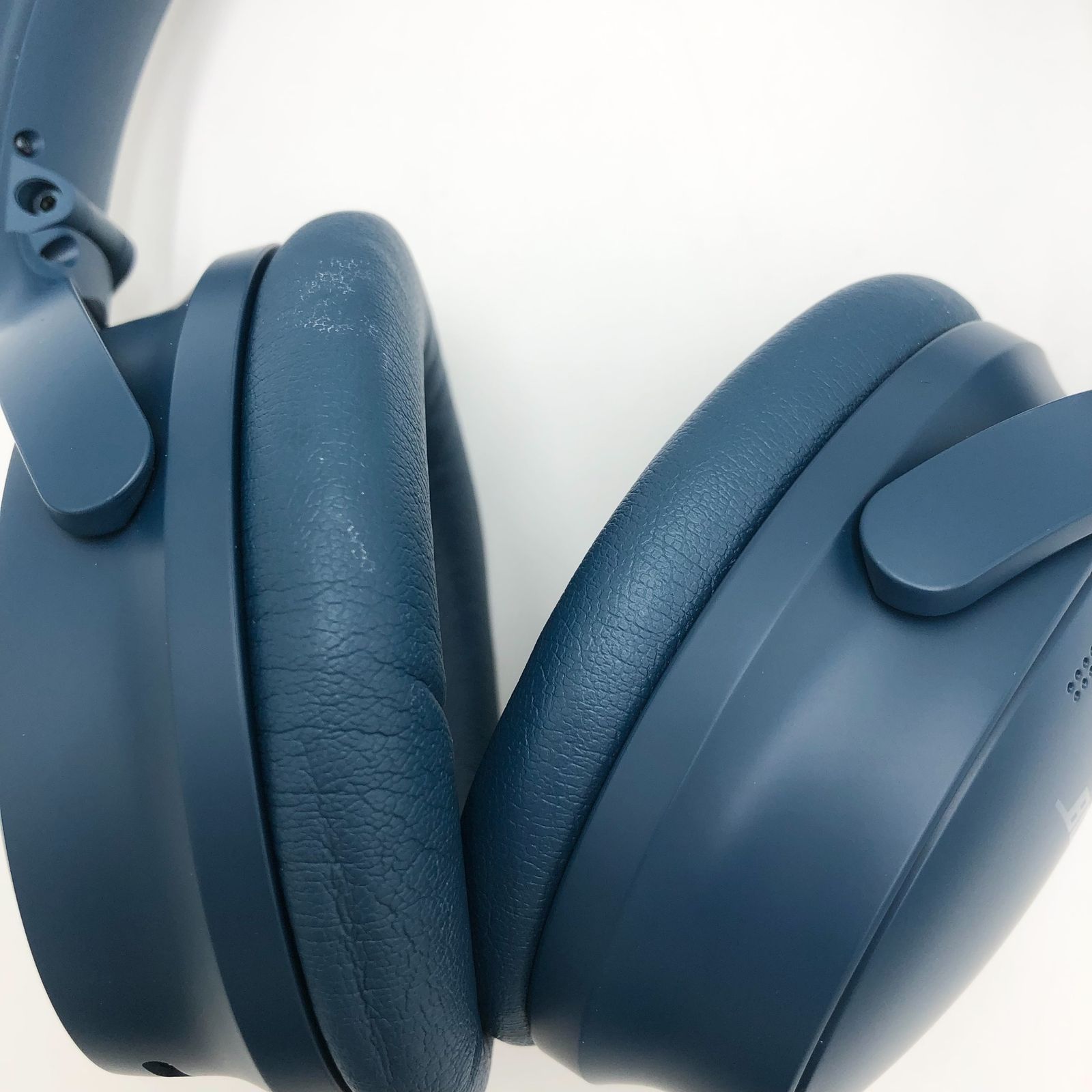  Bose QuietComfort Headphones LE 完全 ワイヤレス ヘッドホン ノイズキャンセリング Bluetooth接続 マイク付 最大24時間再生 急速充電 トワイライトブルー その他 デジタルカメラ