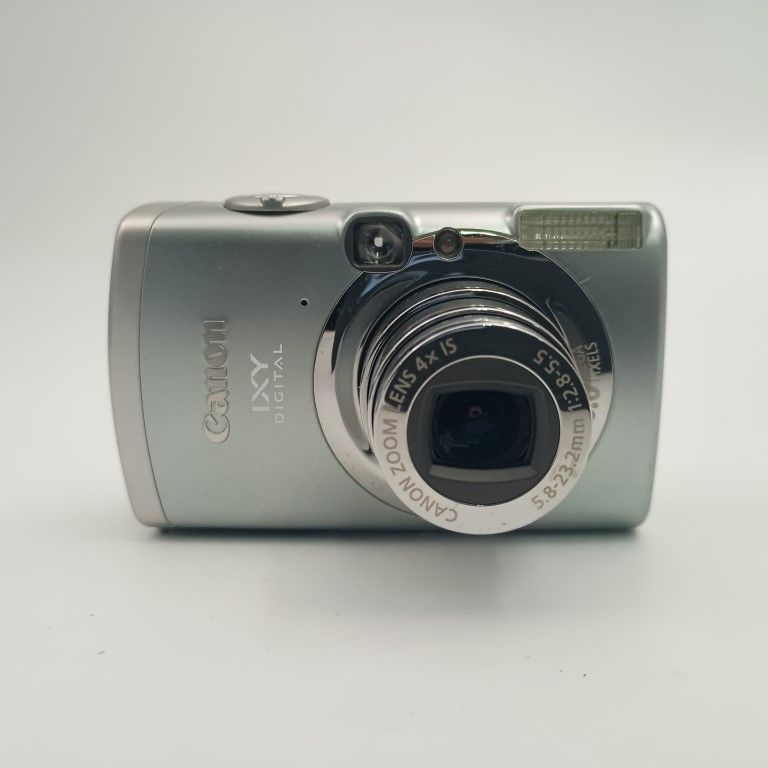 コンパクトデジタルカメラ