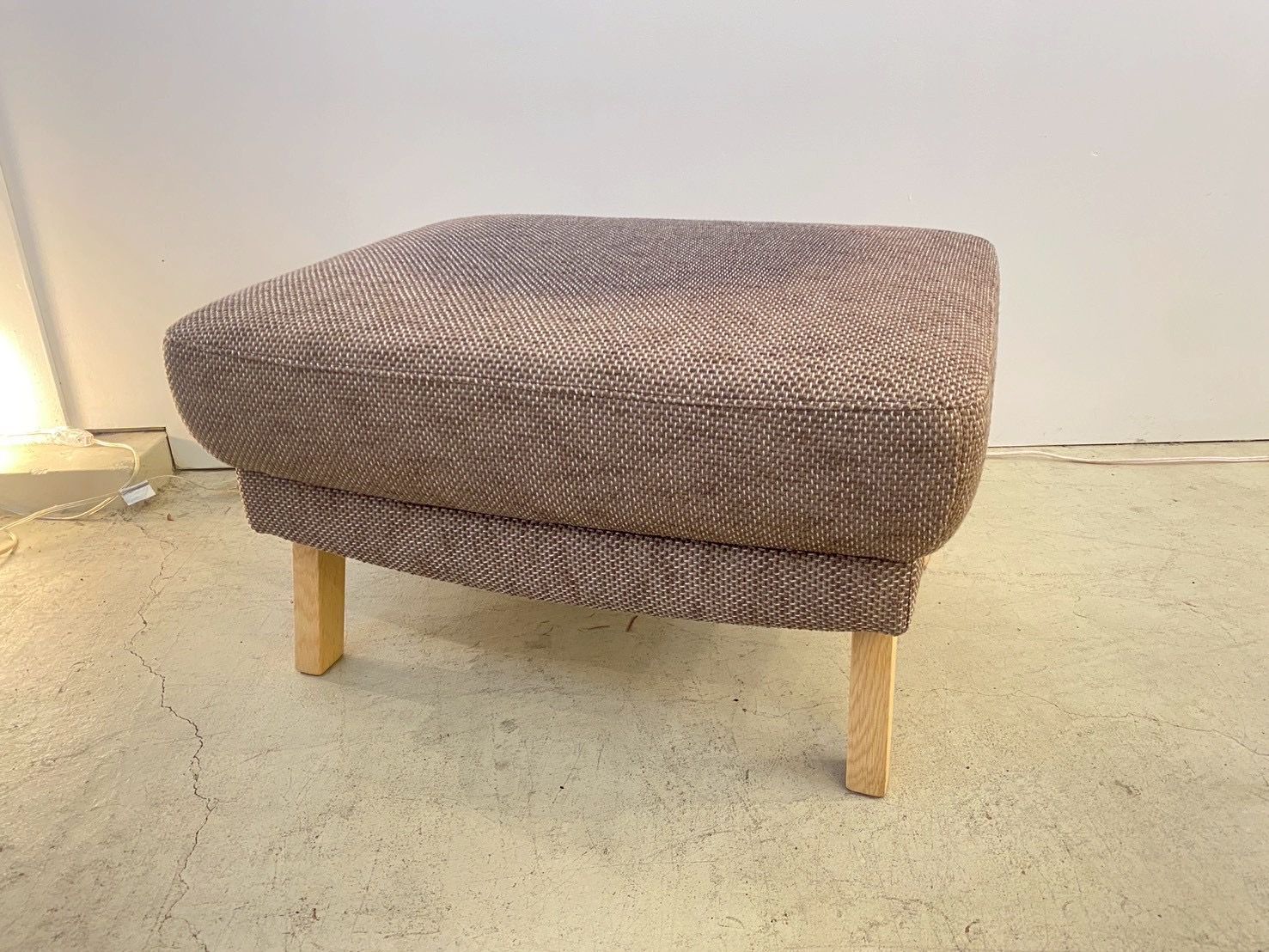 カリモク家具 カリモク karimoku オットマン UU 46 スツール 参考価格 73 000円 モダン