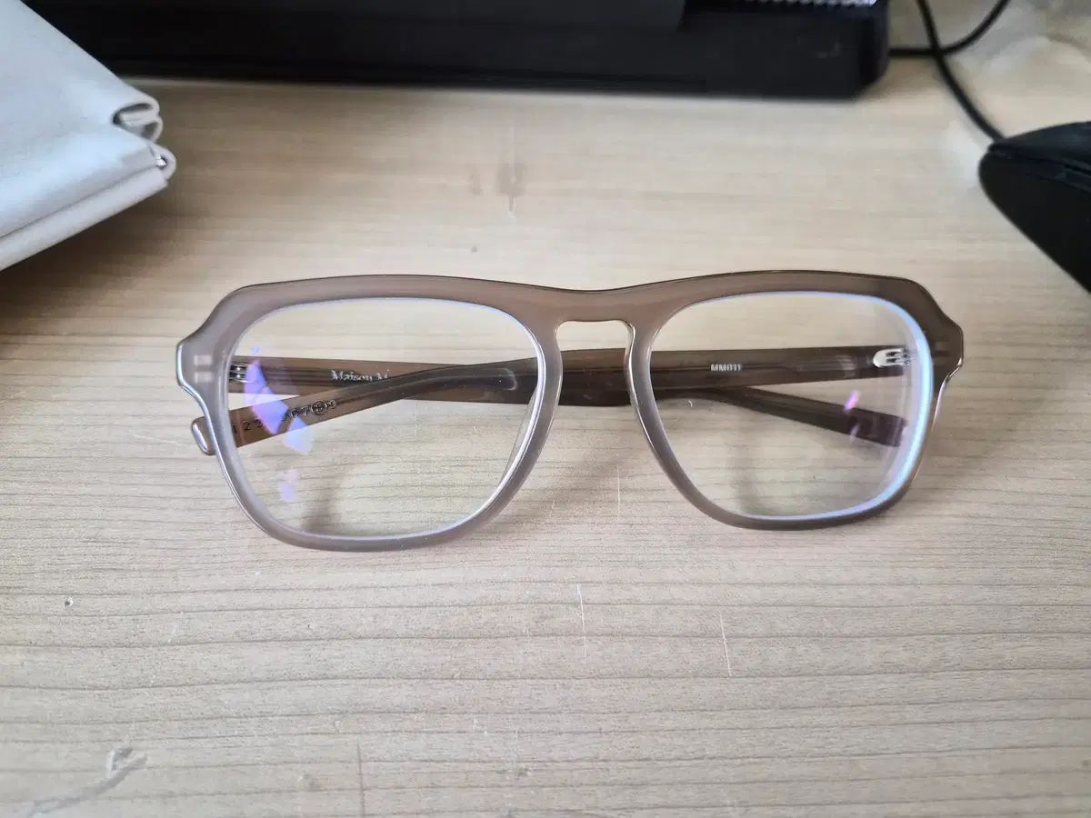 ジェントルモンスター X メゾンマルジェラ MM 011 メガネ