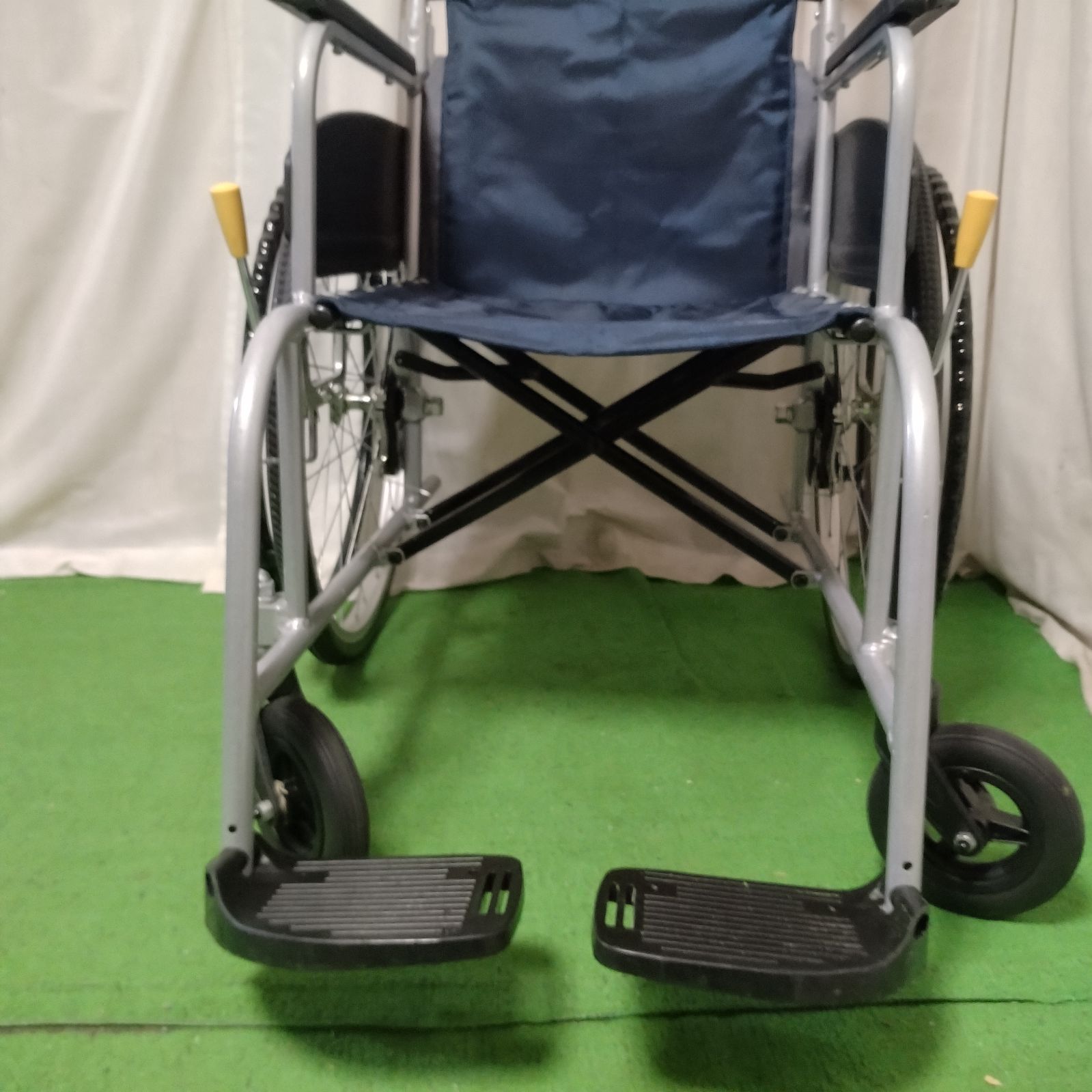 WC-12657） 日進医療器 NEO-1α アルファ ノーパンクタイヤ 自走式 自走