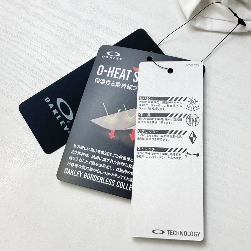 モデル ハーフジップ長袖Tシャツ