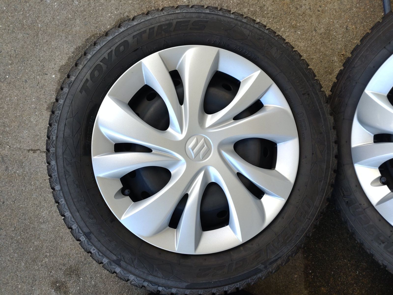 SUZUKI スズキ スイフト スチールホイール 鉄 15 5 0 J 40 PCD 100 4 H ＆TOYO OBSERVE GIZ 2 175 65 R 4本