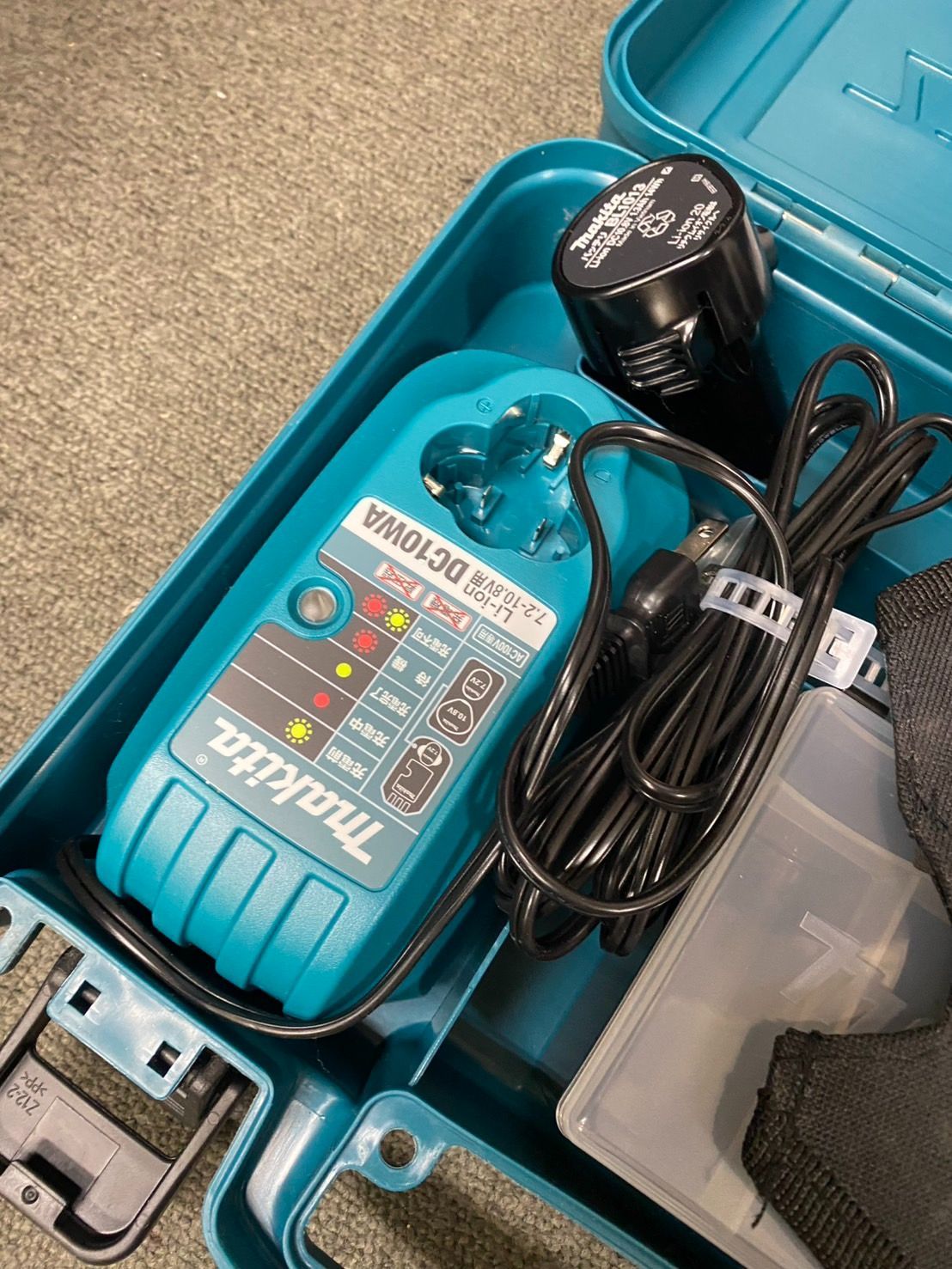 充電式ドライバドリル 充電器