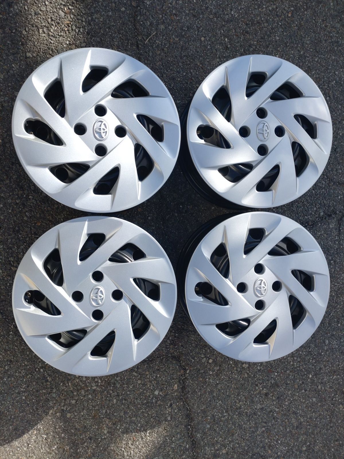 TOYOTA トヨタ アクア 10系 純正 スチールホイール 鉄 15インチ 5.5J+