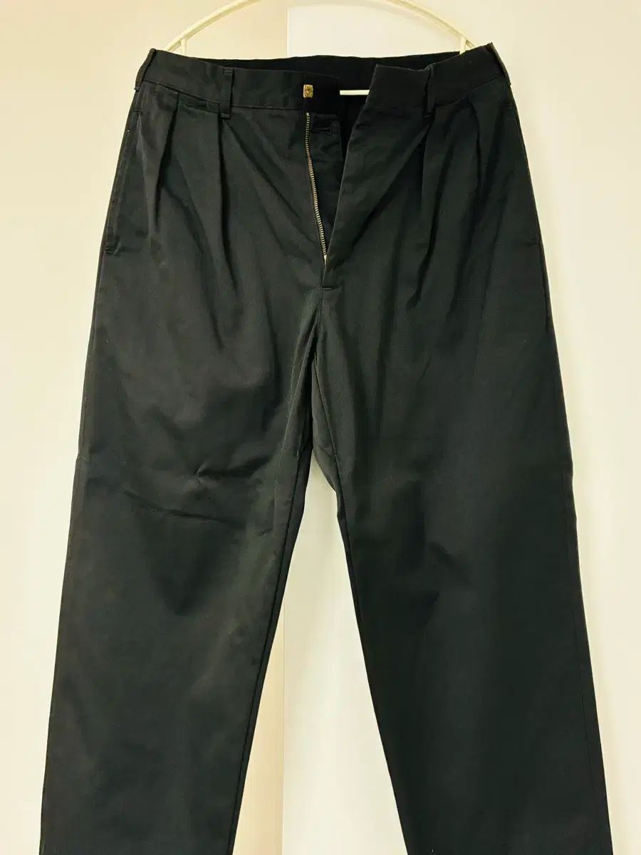 nanamica チノ ブラック double pleat