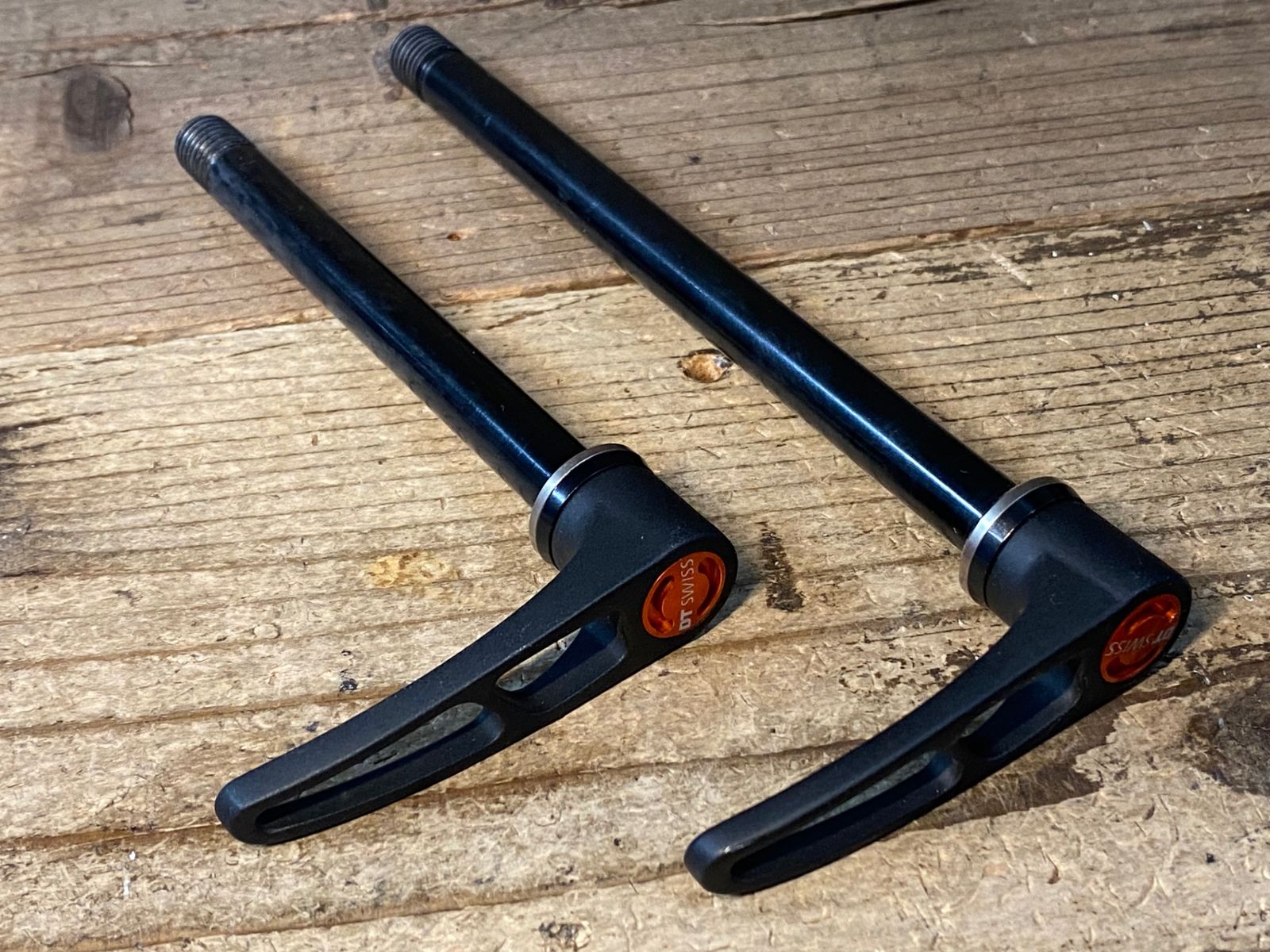 JP 384 DTSWISS スルーアクスルF 121 mm ピッチ1 5 R 163 前後セット