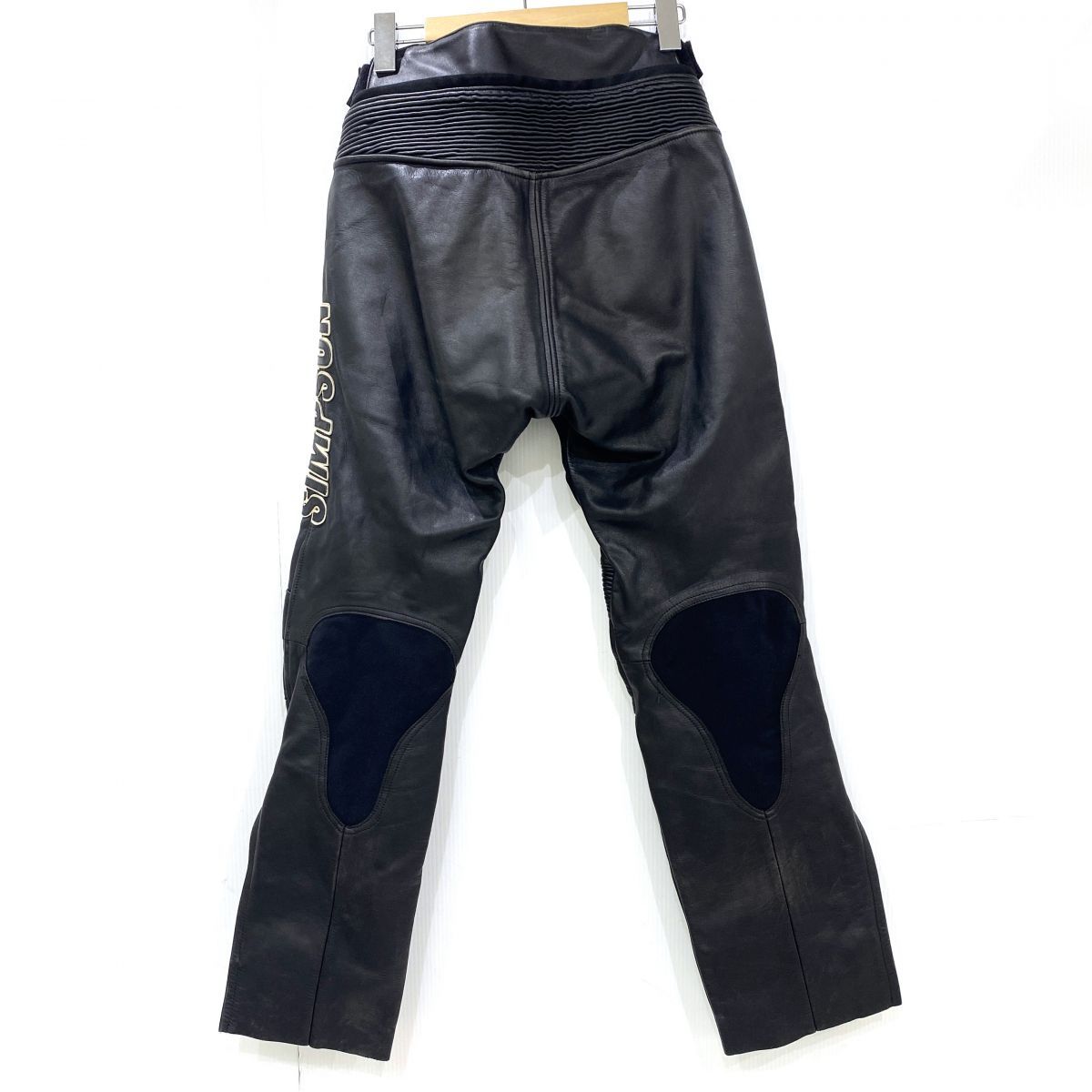 SIMPSON シンプソン 牛革 バイカー レザーパンツ Mサイズ ※中古 - メルカリ SIMPSON シンプソン 牛革 バイカー レザーパンツ Mサイズ ※中古 - メルカリ