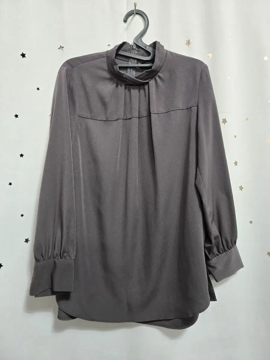 バレンシア ネック LINE ブラウス 55