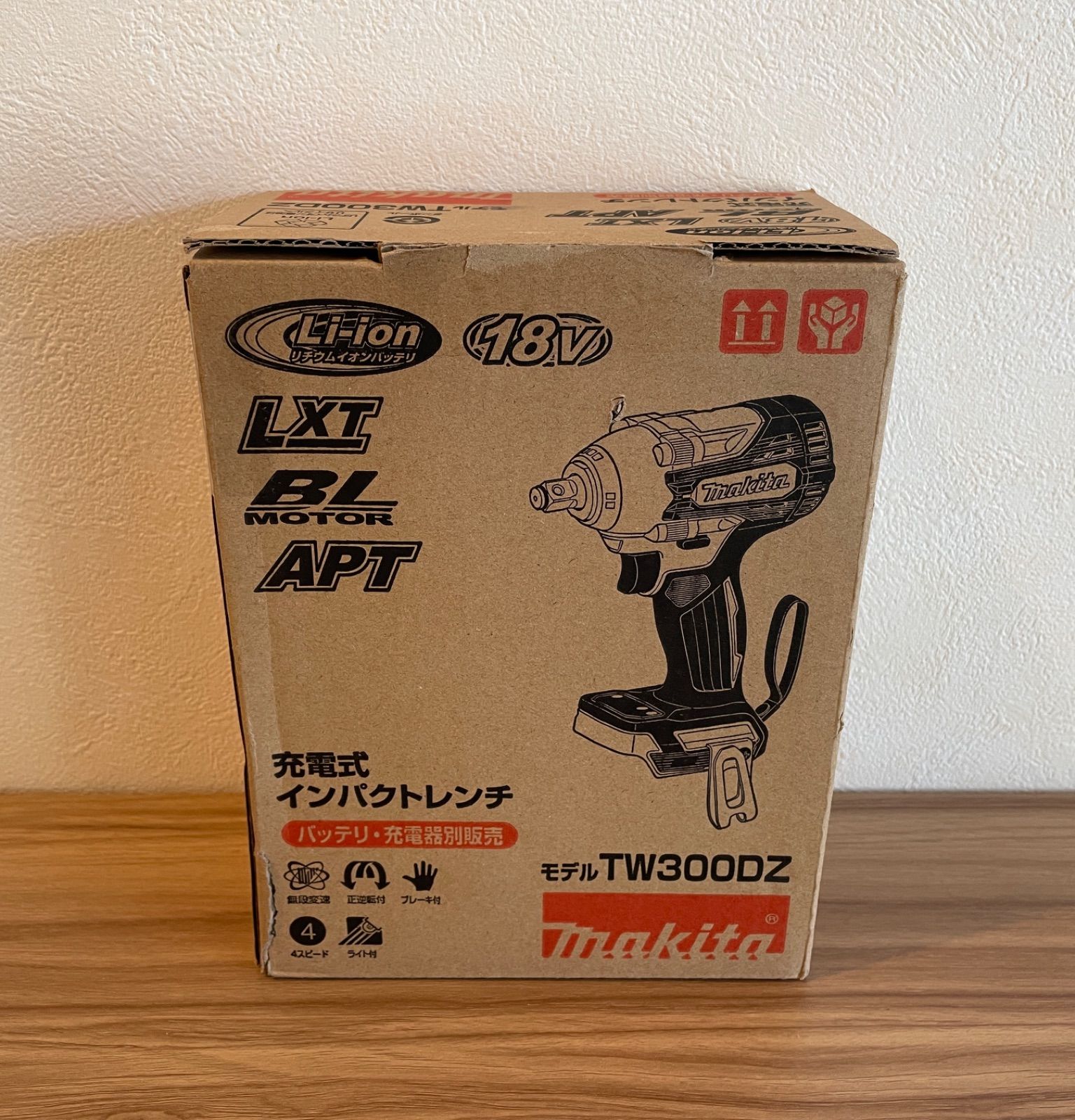 マキタ makita 充電式インパクトレンチ TW 300 DZ 18 V バッテリ 充電器 ケース別売