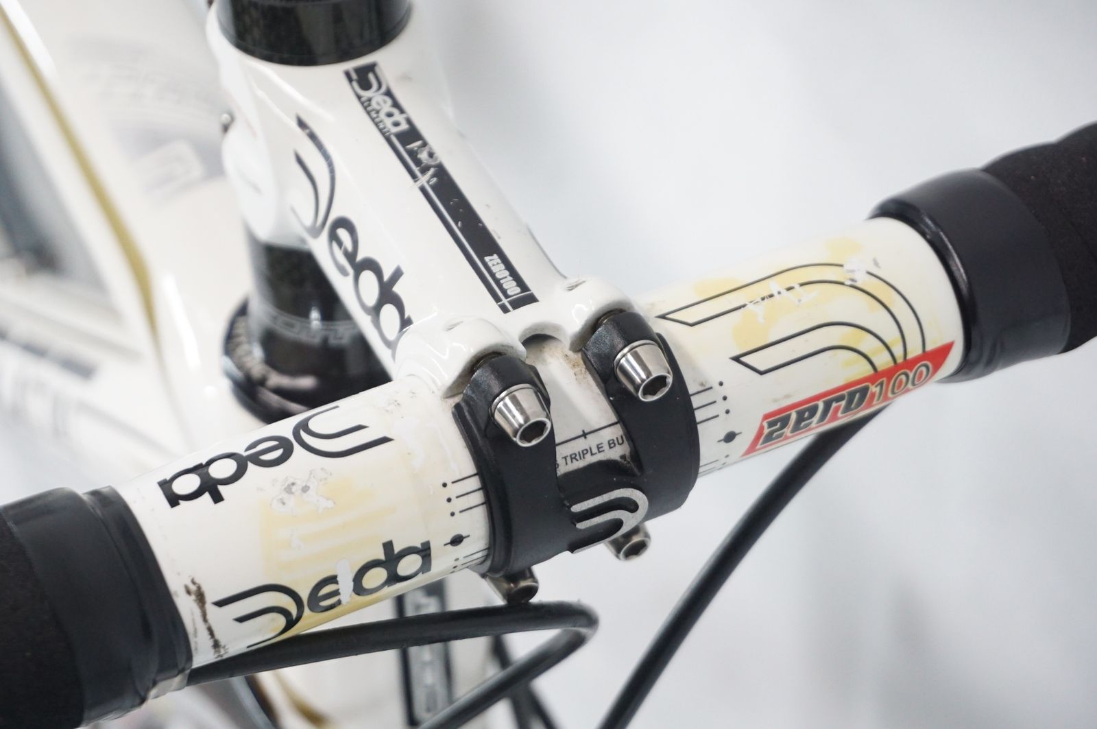 SCOTT 「スコット」 ADDICT R3 2009年モデル ロードバイク 