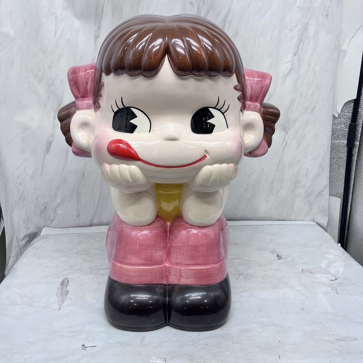 訳あり品】不二家ペコちゃん ジャンボペコちゃん人形 陶器製 - メルカリ