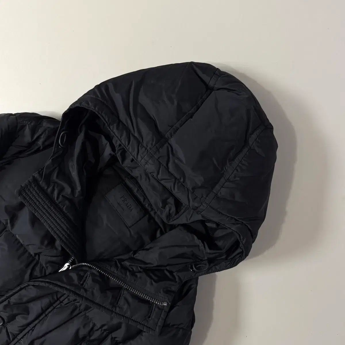 M/当日出荷 PRADA プラダ 三角ロゴ ダウンジャケット ロング丈 - メルカリ