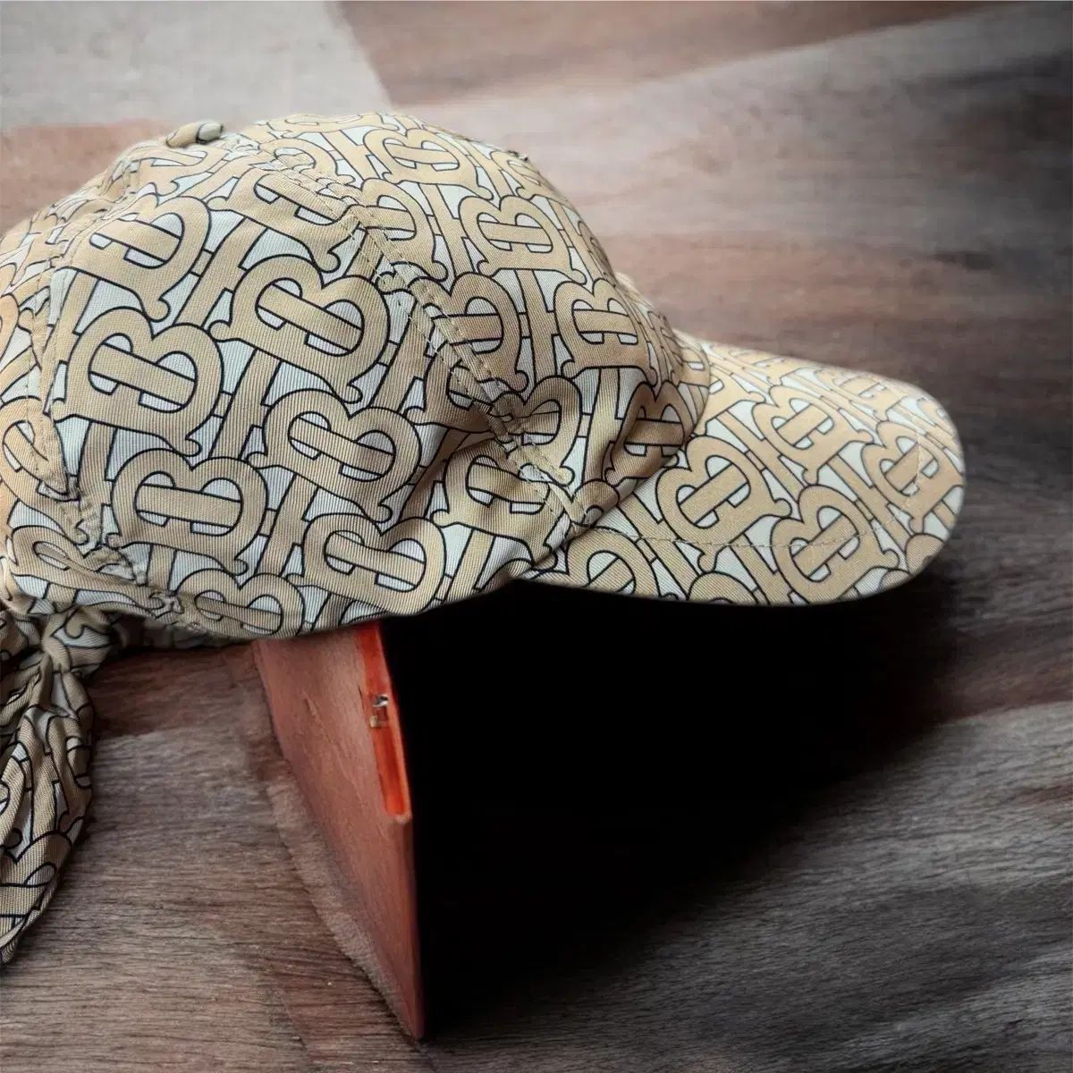 BURBERRY TBモノグラム　ベースボールキャップ バーバリー TB モノグラム リー ボン ベースボールキャップ - メルカリ