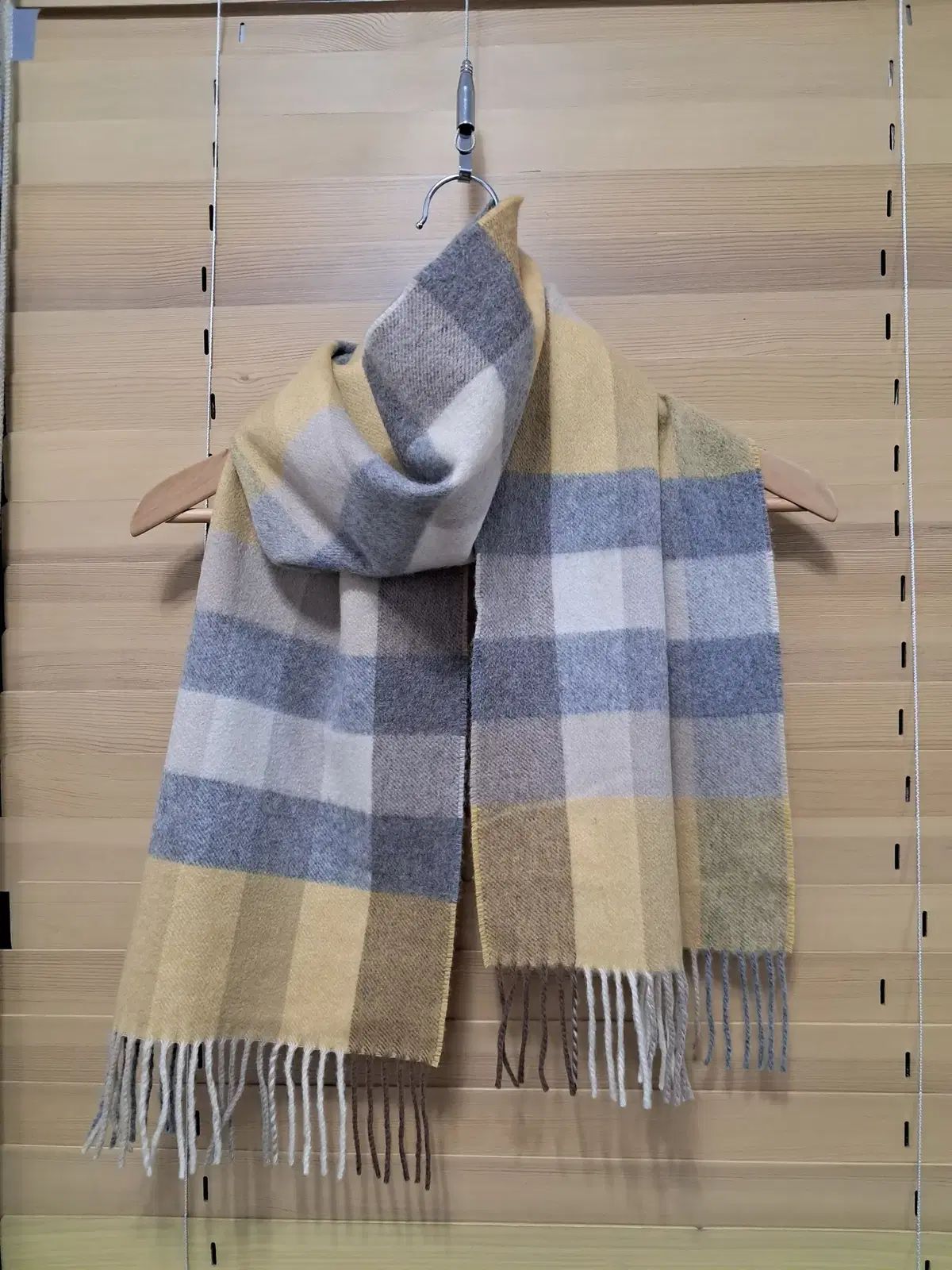 ニナリッチ エル イエローチェック カシミア100 マフラー