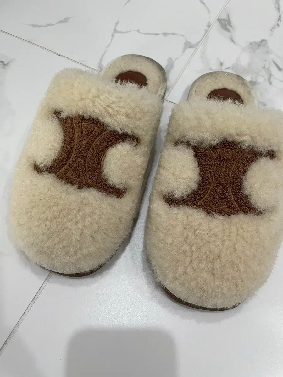 ファー スリッパ