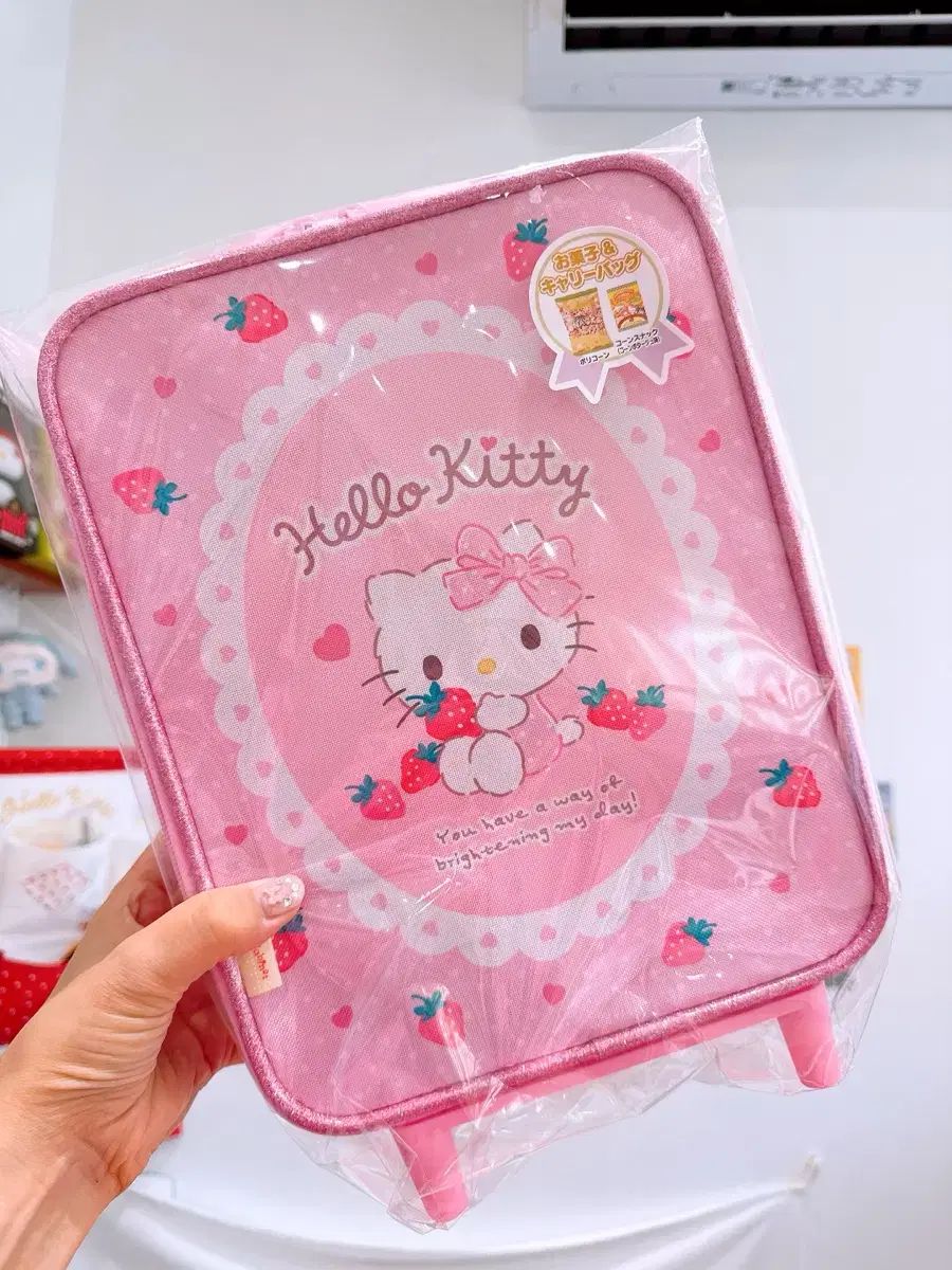 ハローキティ プレゼント お菓子 キャリアー