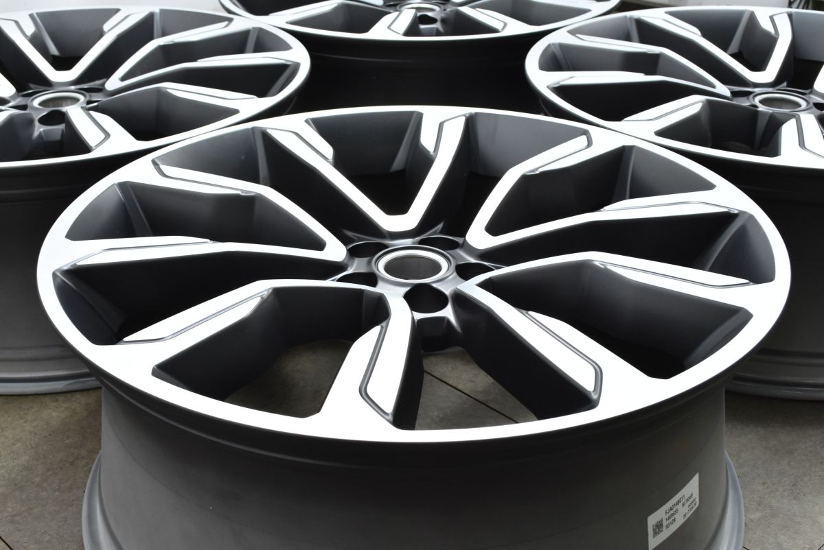 レンジローバーヴェラール OP 22 in 9 J 45 PCD 108 スタイル 1051 ダイヤモンドターンド サテンテクニカルグレイコントラスト