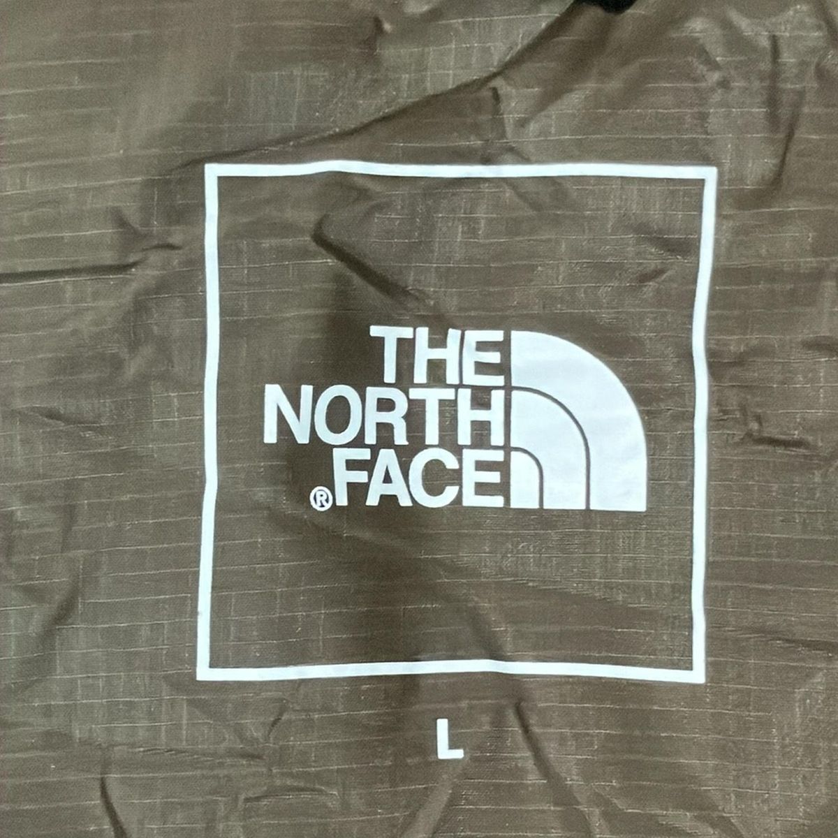 - ダークブラウン