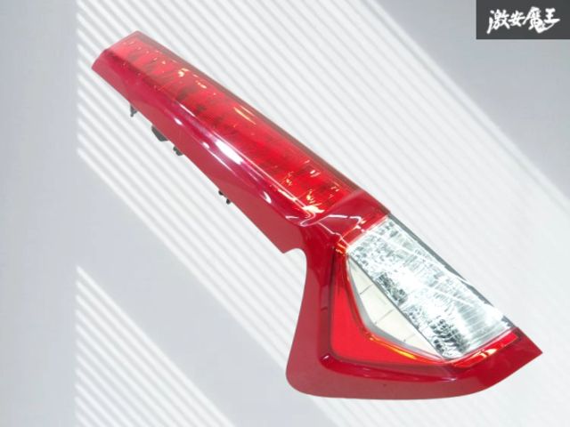 TOYOTA トヨタ 純正 M900A M910A ルーミー テールライト テールランプ