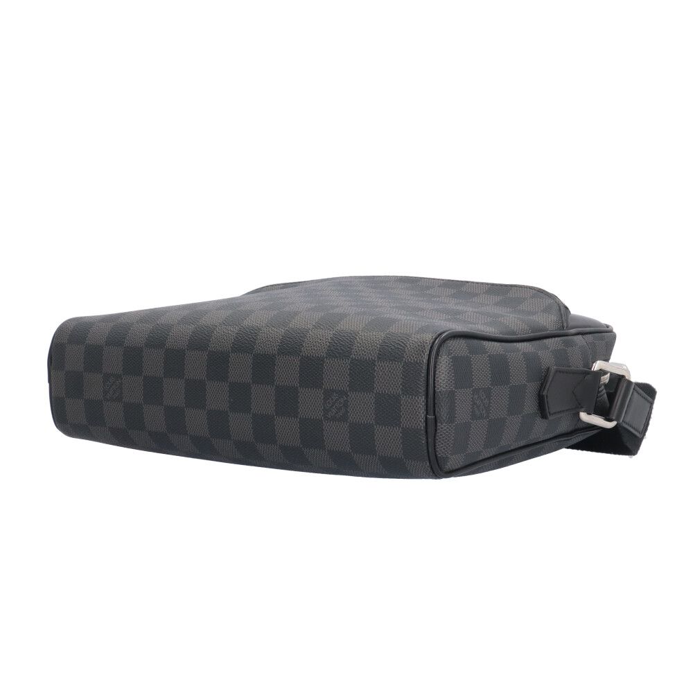 ルイヴィトン デイトンPM ダミエグラフィット ショルダーバッグ ダミエ