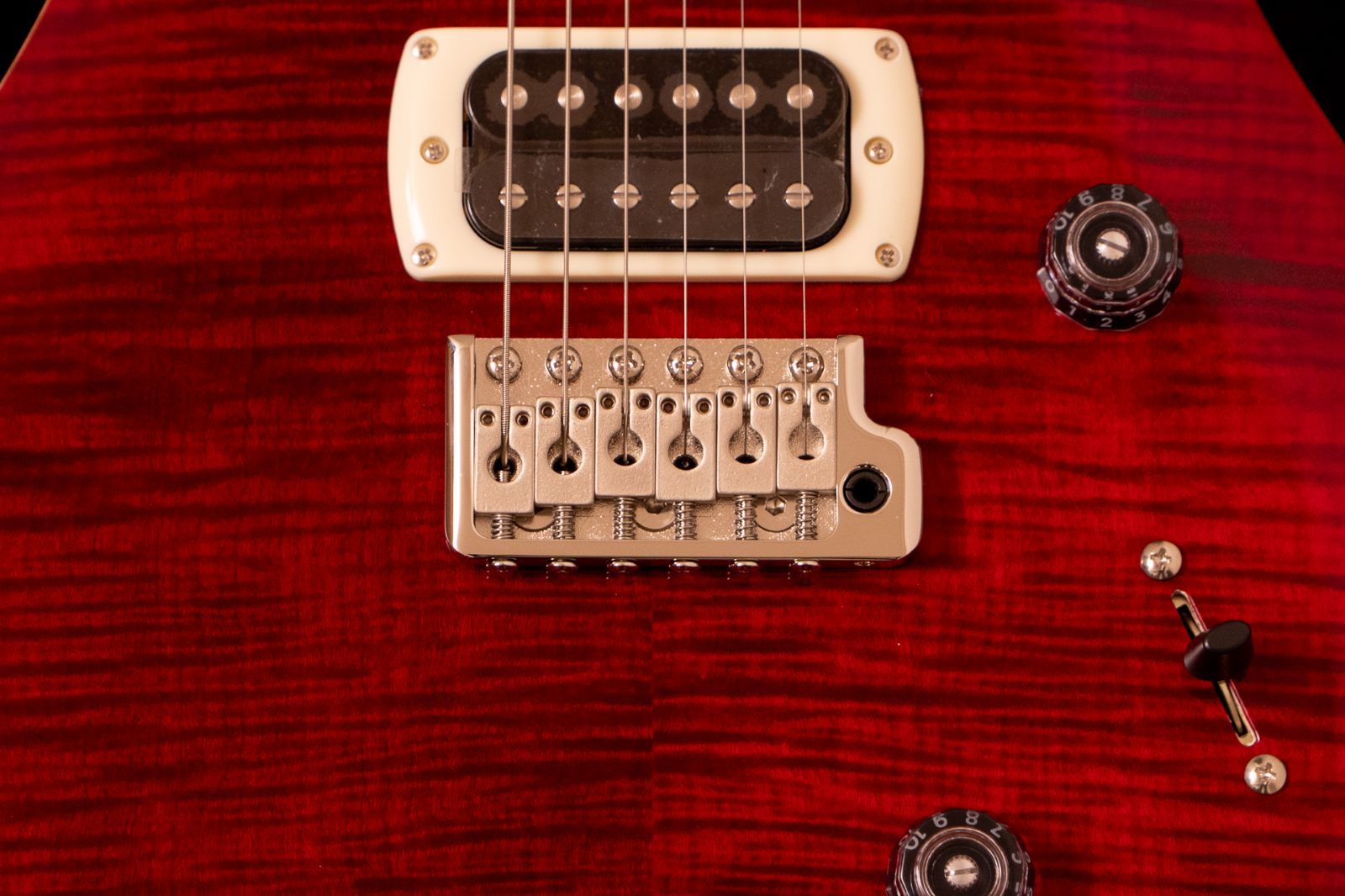  PRS Paul Reed Smith SE Custom 24 Ruby 3 44 kg H 064342 TONIQ横浜 エレキギター ギター