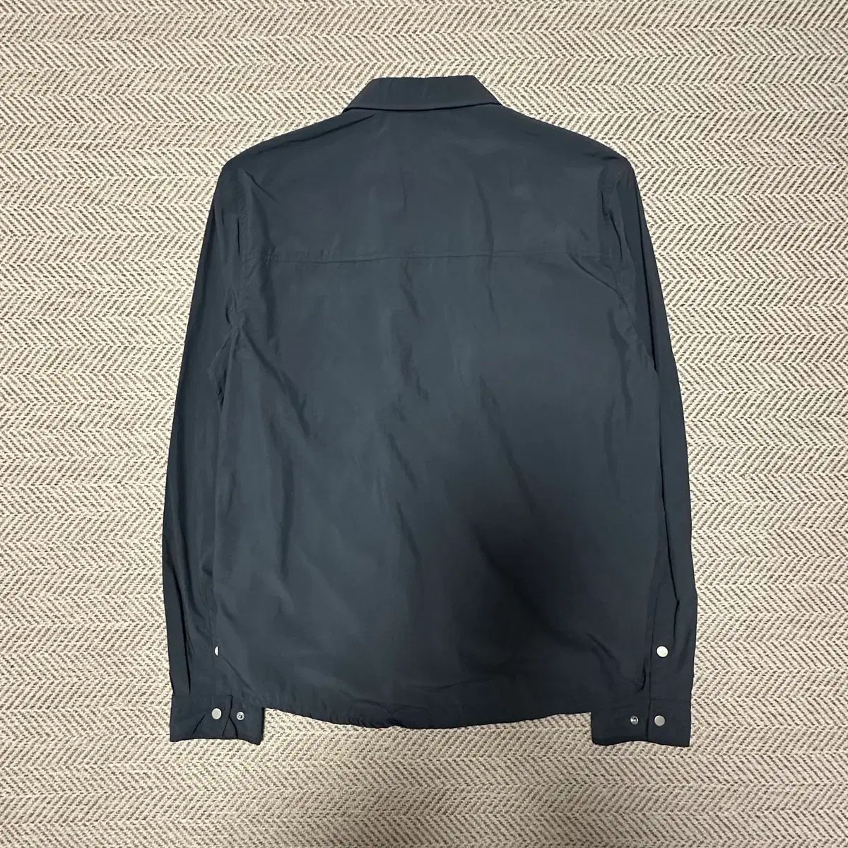 KITHナイロンジップジャケット