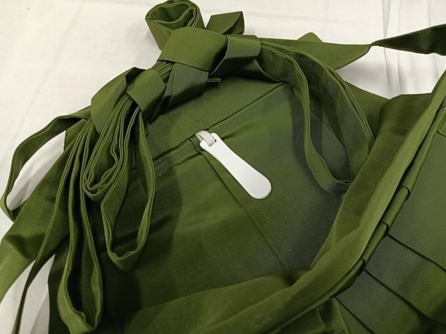 平和屋着物 男性 馬乗り袴 色無地 海松色 正絹 ph