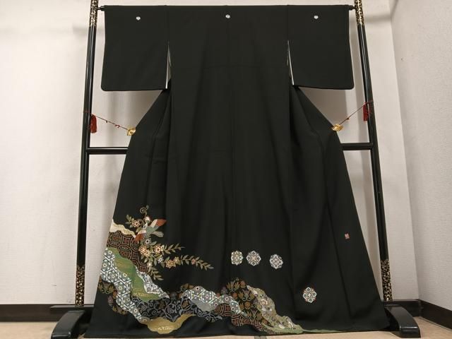 平和屋着物○豪華黒留袖 作家物 駒刺繍 花鳥葡萄更紗唐草文 正絹 逸品